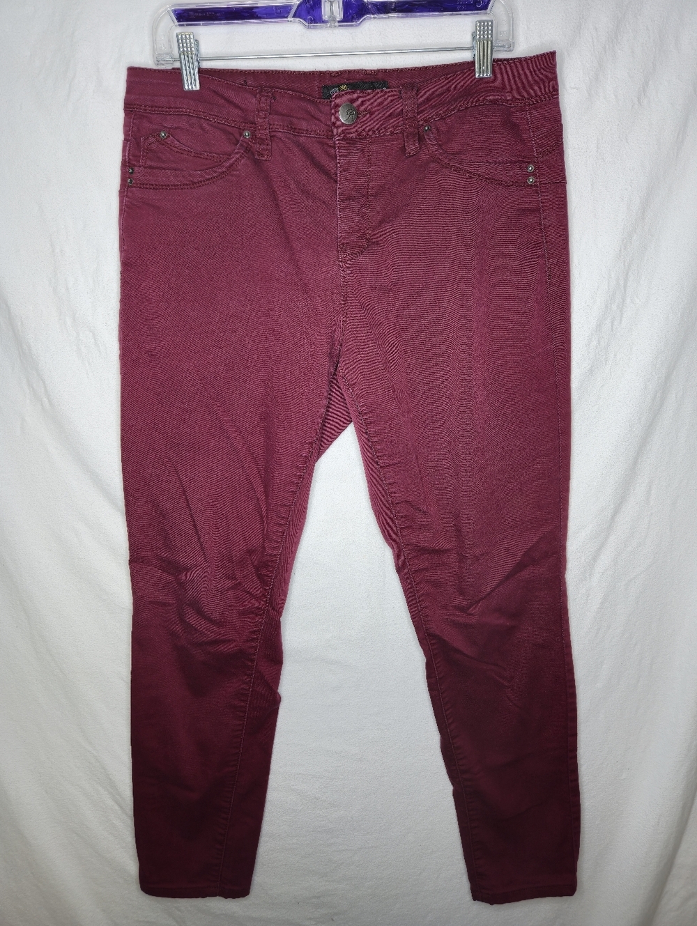 Royalty Ladies Red Wanna Betta Butt Jeans Size 14